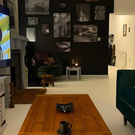 Cosy 2 Bed House 15-min Walk To Nyaraló